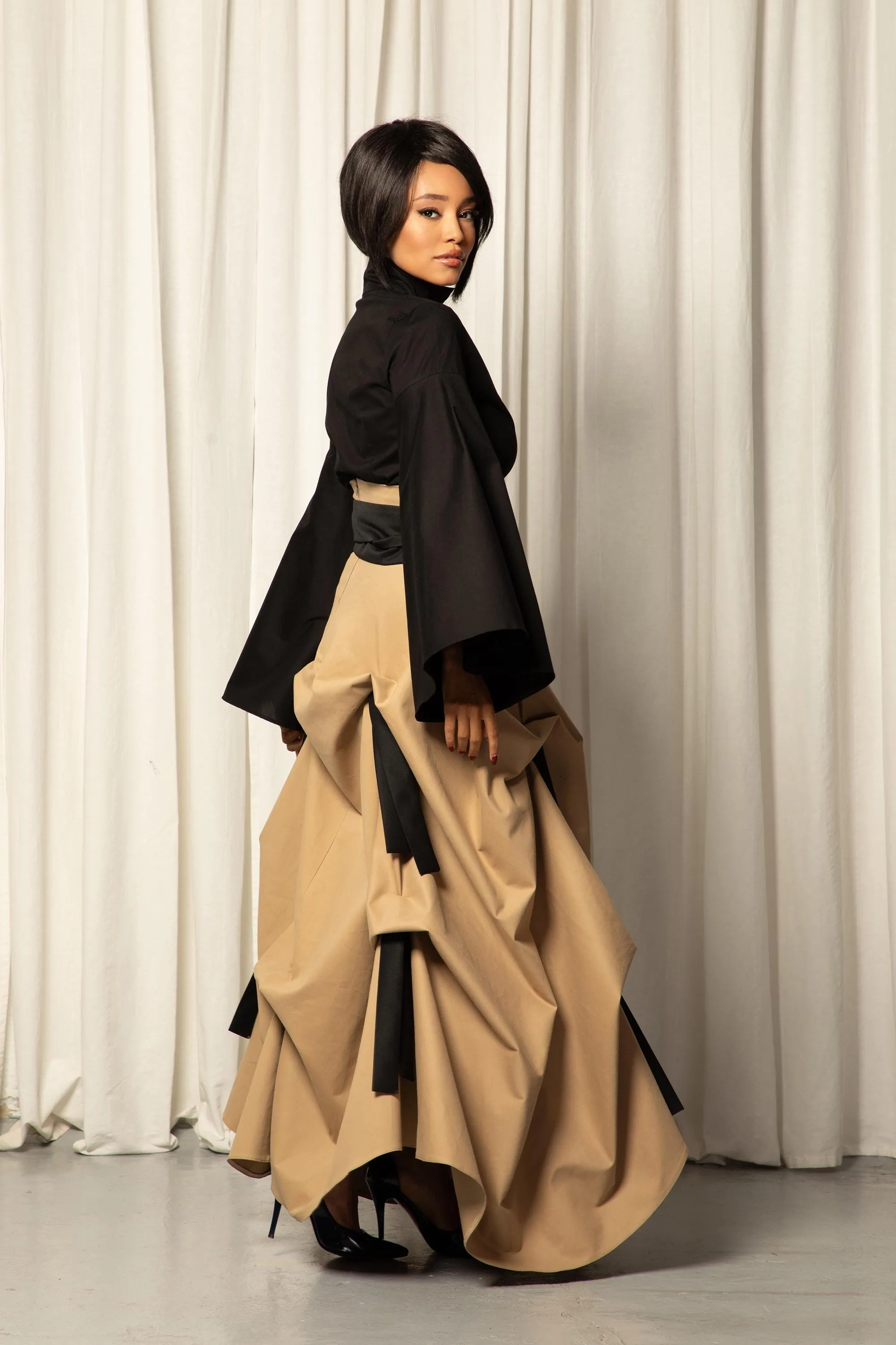 DRAPED SKIRT WITH BELT