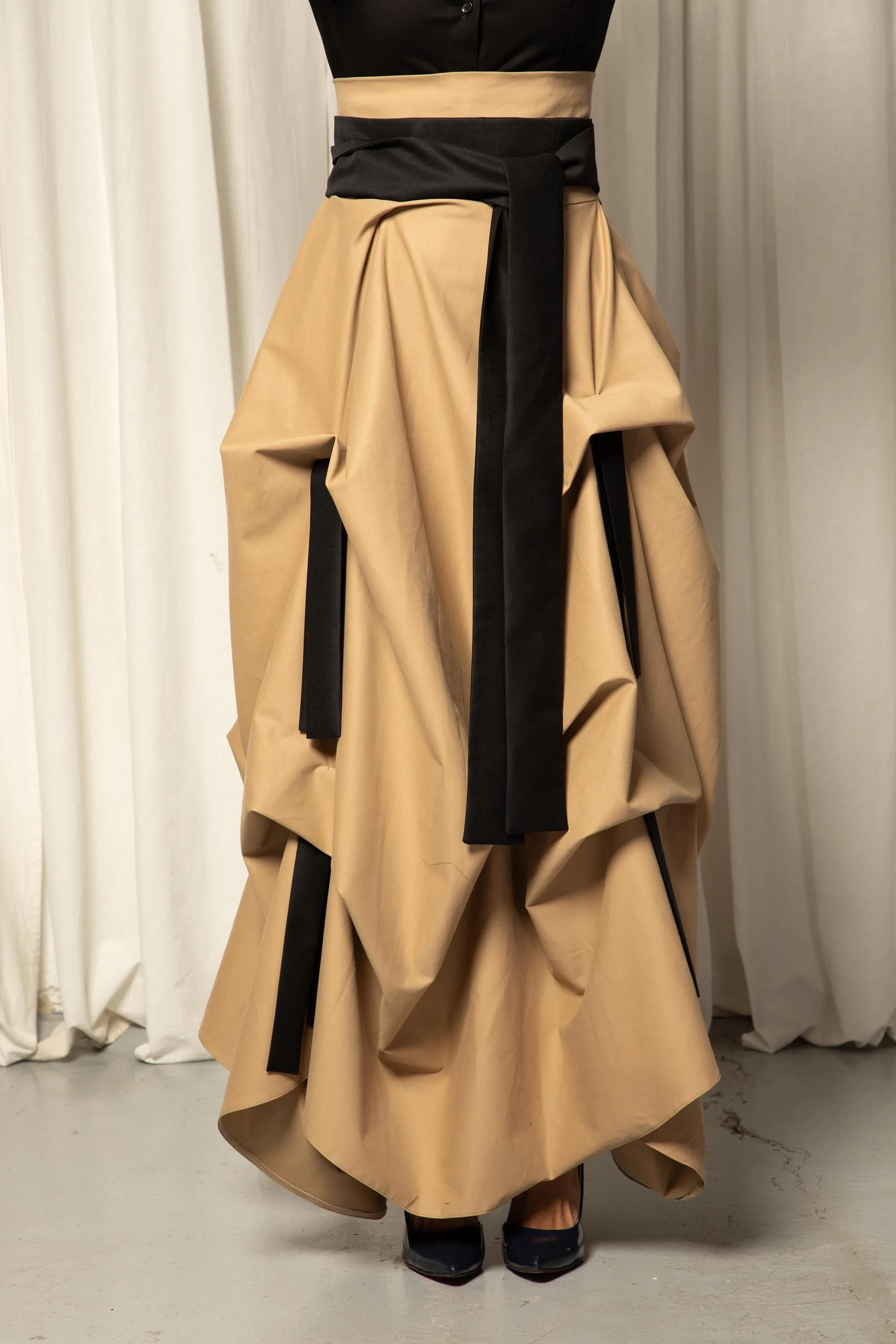 DRAPED SKIRT WITH BELT