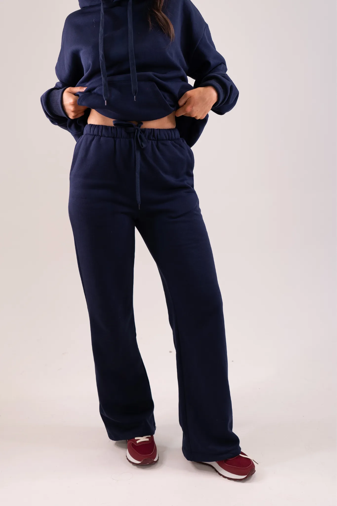 Taylor Drawstring Joggers In Navy