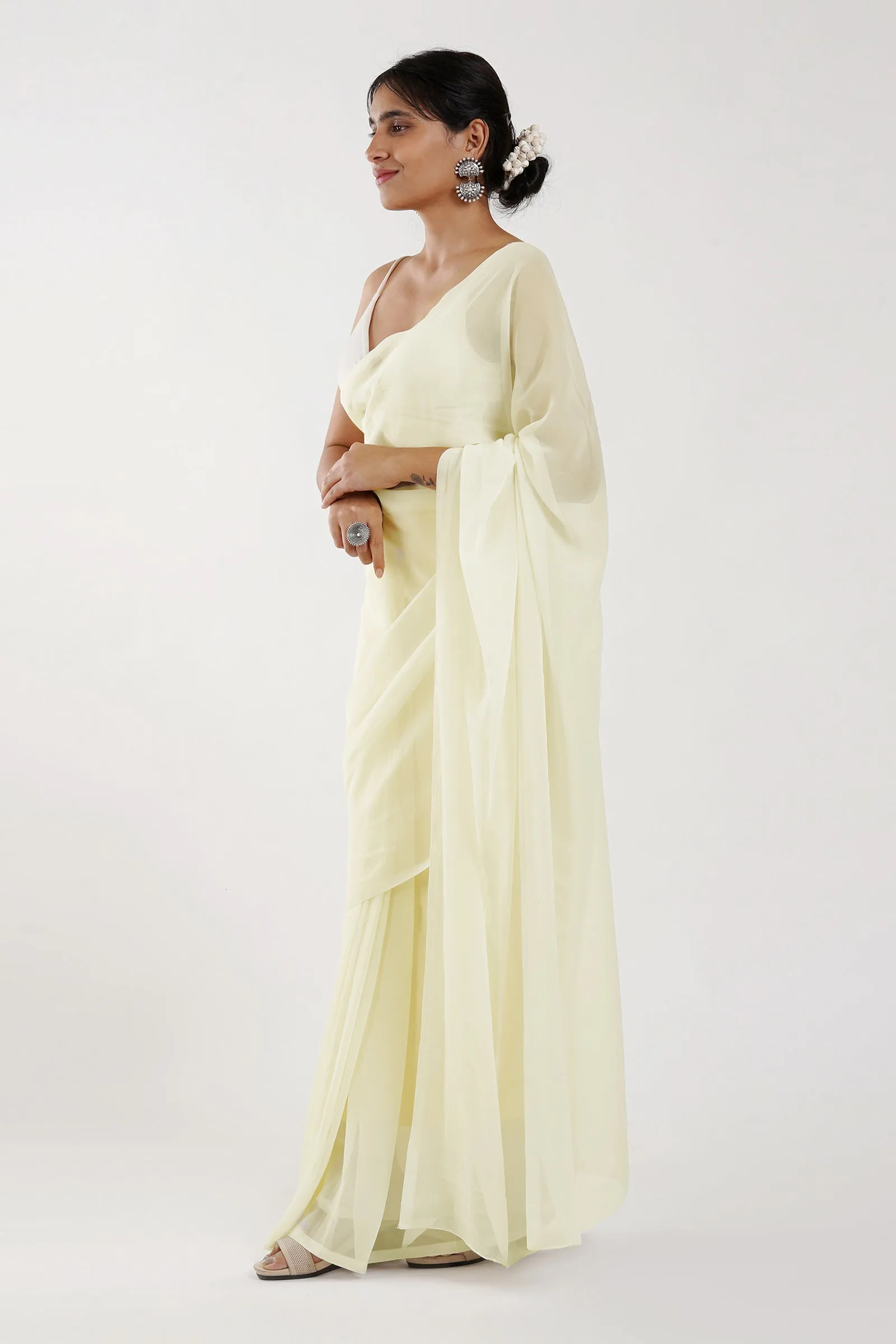 Teejh Farah Cream Georgette Ready to Drape Saree